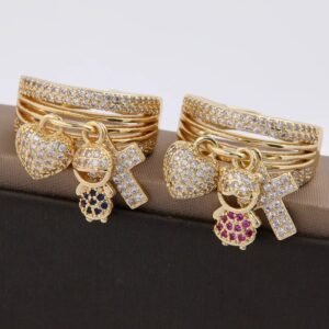 Anillo con Piedras y Formas